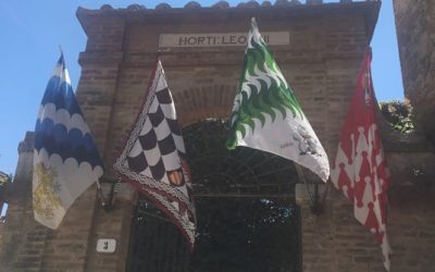 Le bandiere dei Quartieri del Barbarossa alla Festa dell’Olio